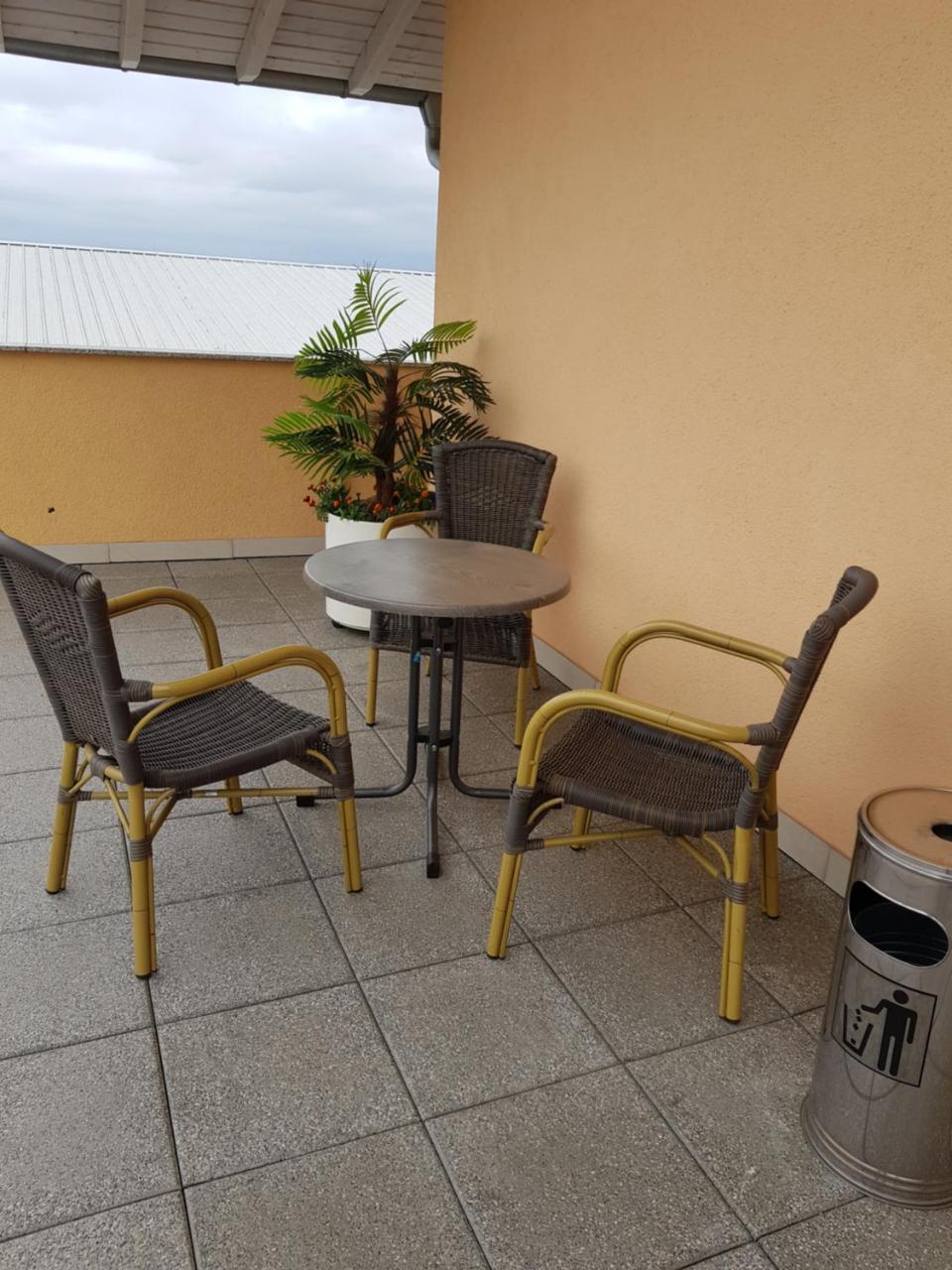 Hotel Ackermann Riedstadt Exteriör bild